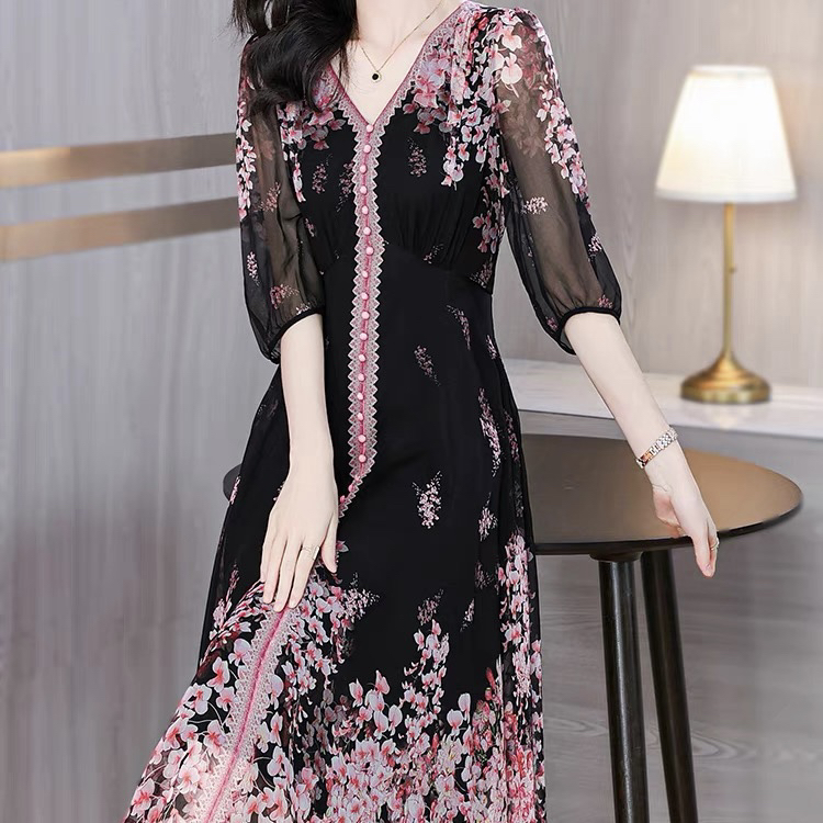 法式碎花连衣裙优雅气质V领中长款减龄时尚C63004