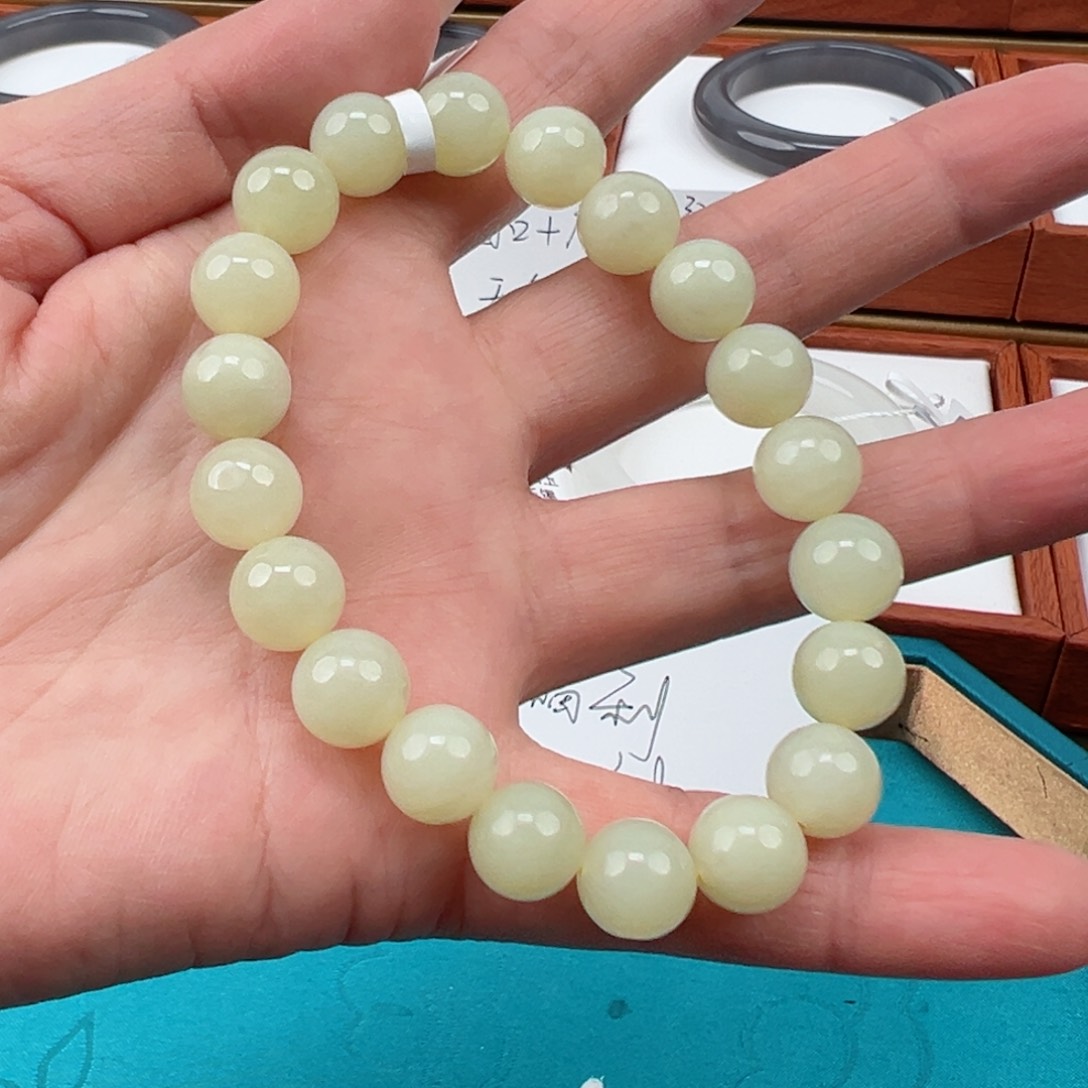 和田玉手链未镶嵌