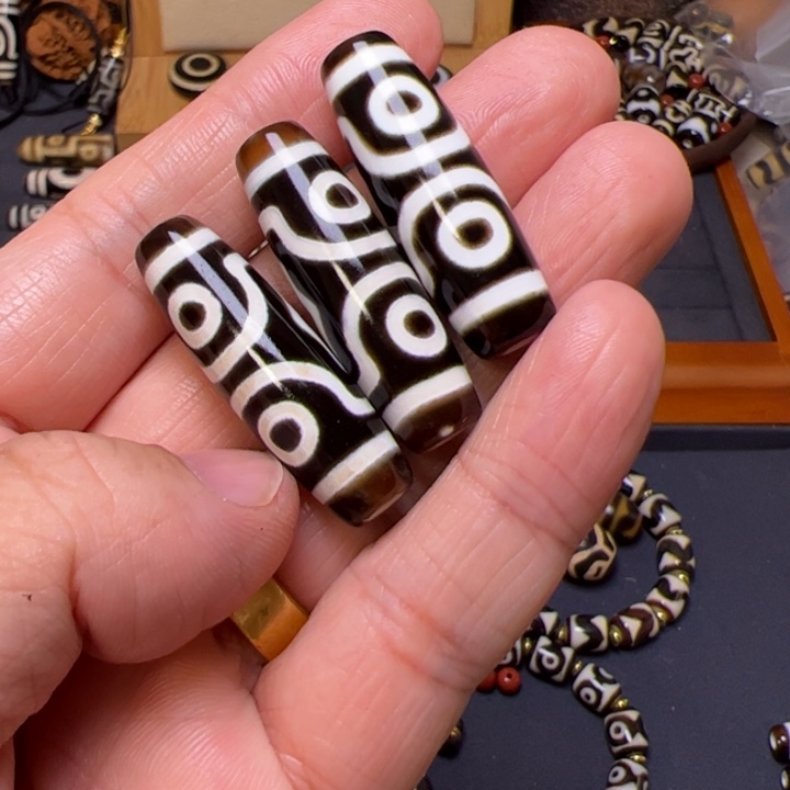 玛瑙/玉髓颈饰未镶嵌九**汉