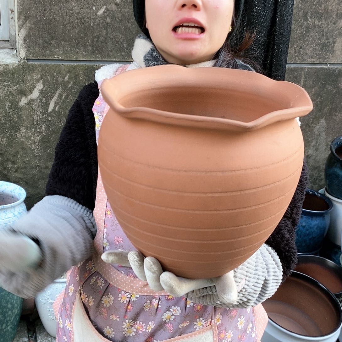 紫砂花盆瑕疵口25高23