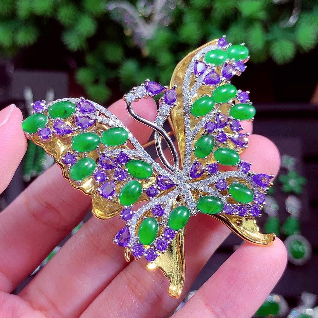 颈饰未镶嵌翡翠天然