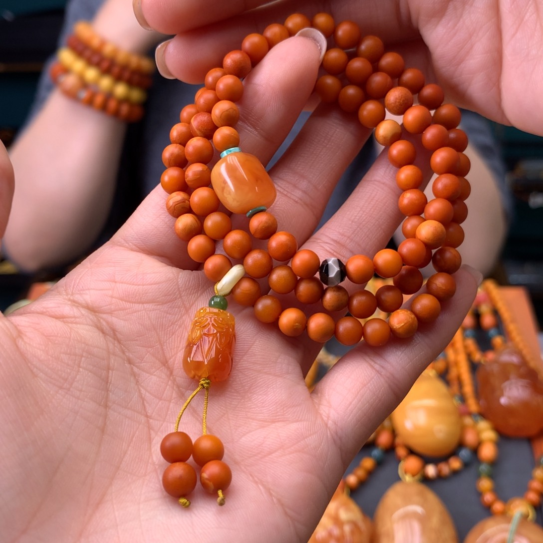 蜜蜡未镶嵌手串多样性发