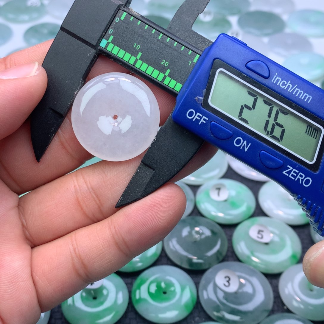 翡翠颈饰未镶嵌缅甸天然A货翡翠