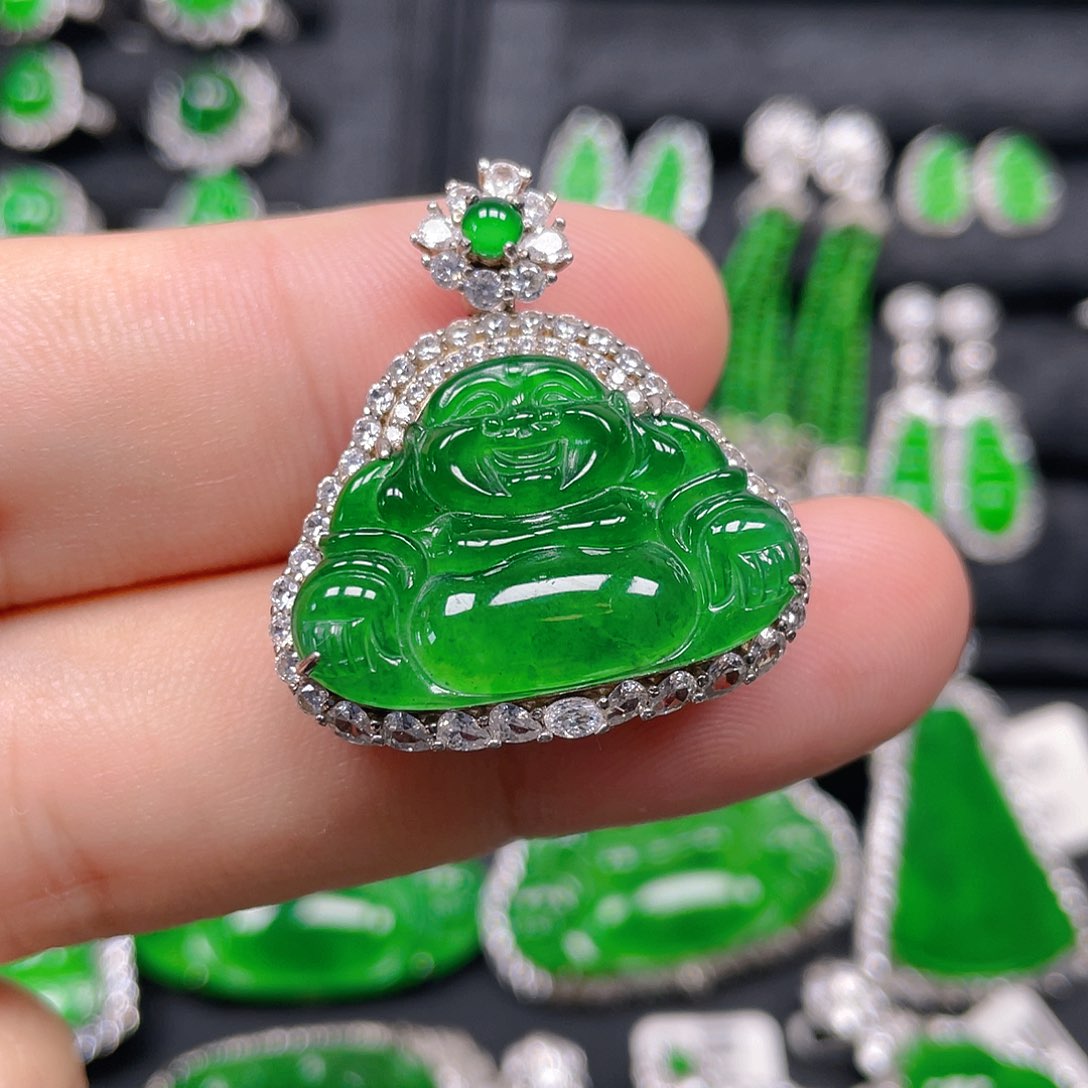 翡翠银S925镶嵌吊坠(赠链)