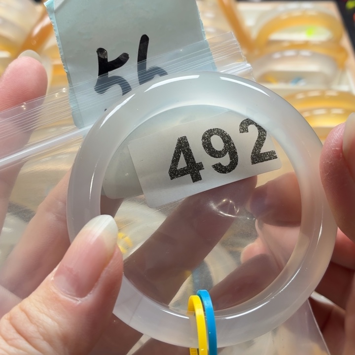 玛瑙/玉髓未镶嵌手镯