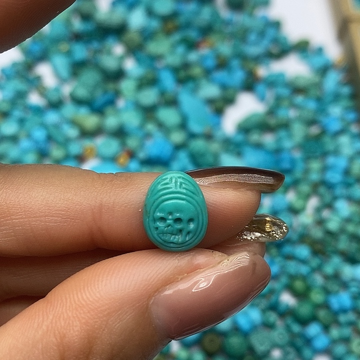 绿松石未镶嵌珠宝奇石