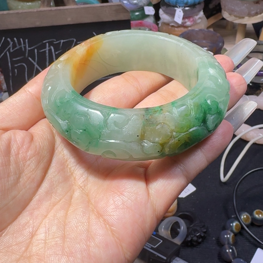 石英质玉（佘太翠）手镯未镶嵌56微瑕不退换