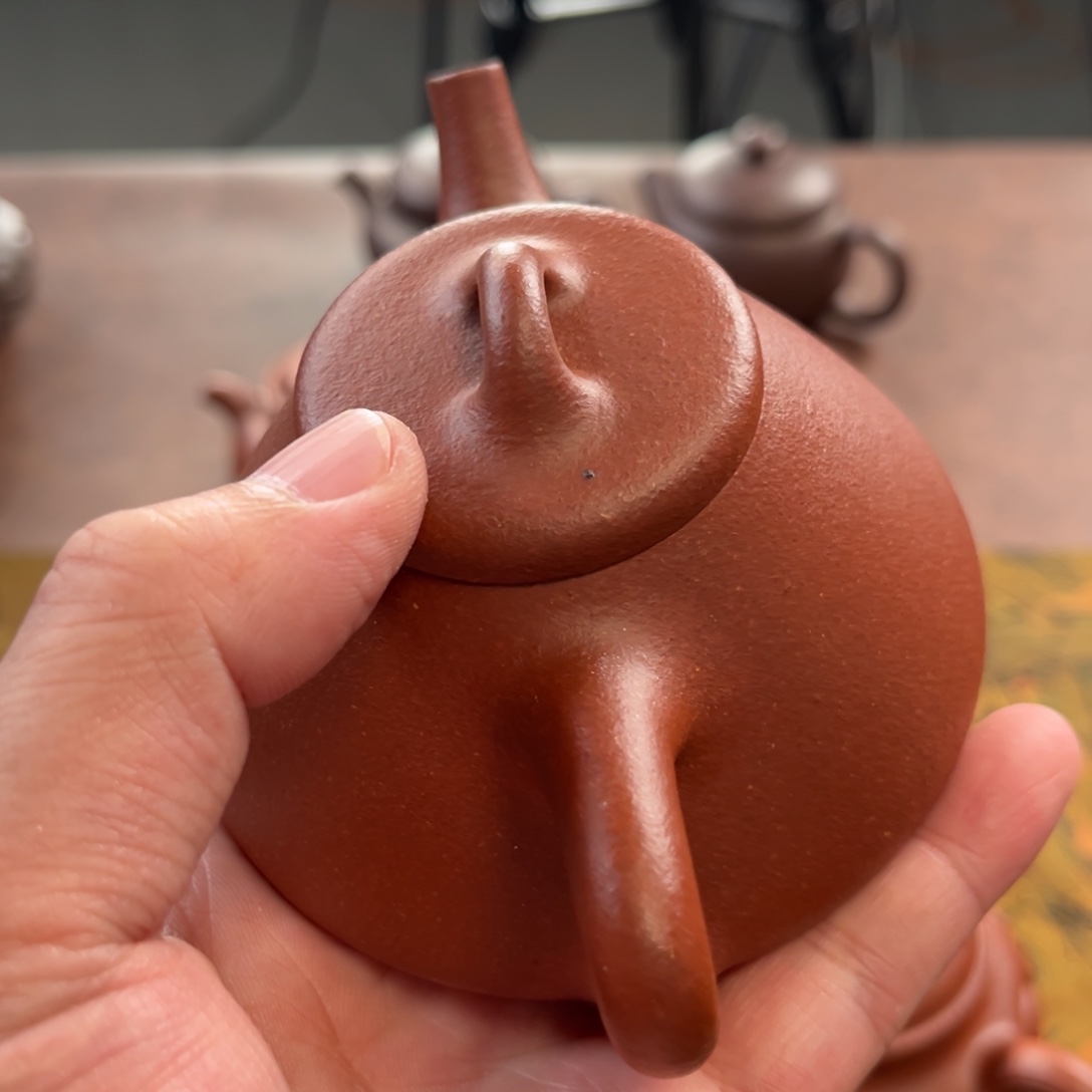 ****夵茶壶紫砂红降坡子冶石瓢