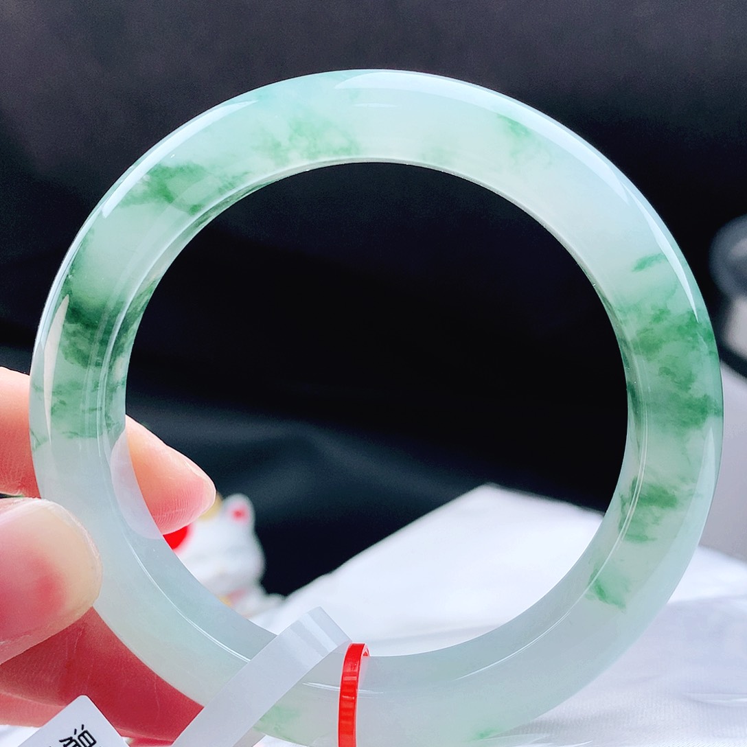 未镶嵌手镯翡翠55冰绿花