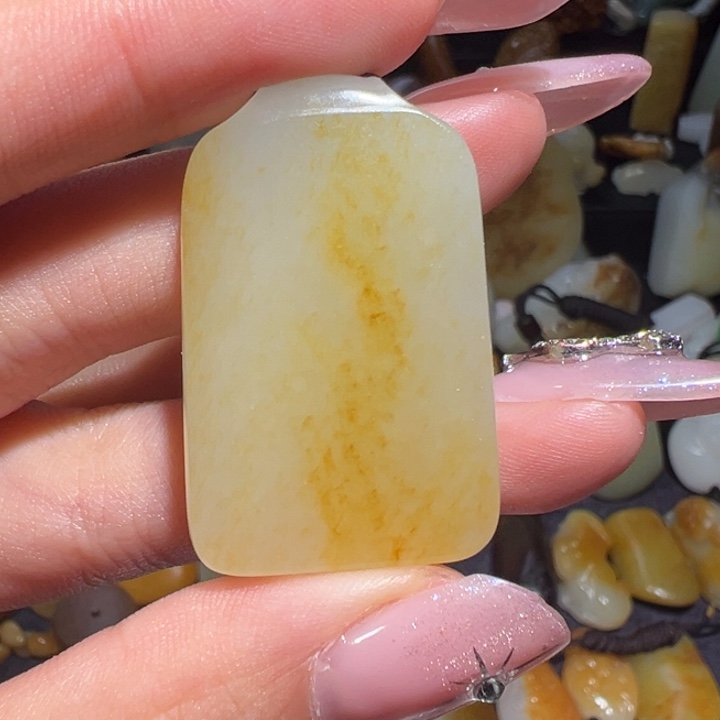 和田玉吊坠(不含链)未镶嵌物***流