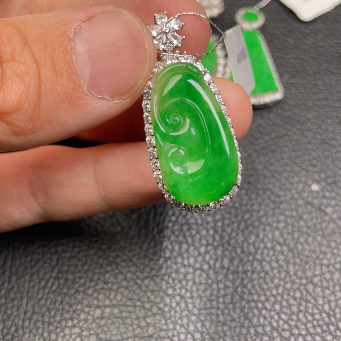 翡翠吊坠(不含链)银S925镶嵌吊坠