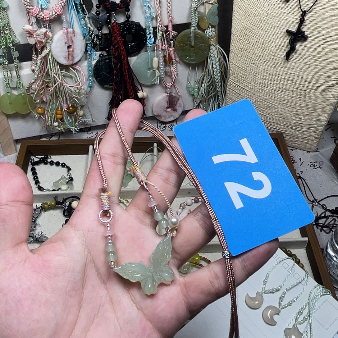 蛇纹石玉合金颈饰