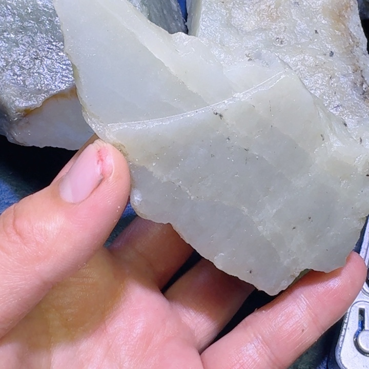 和田玉未镶嵌珠宝半成品