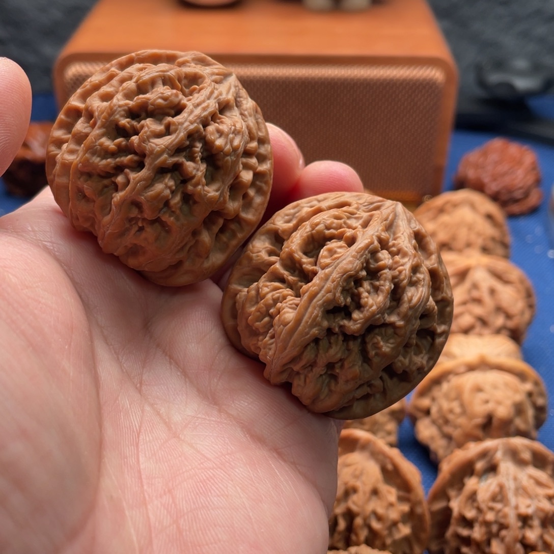 文玩核桃把件大粗筋