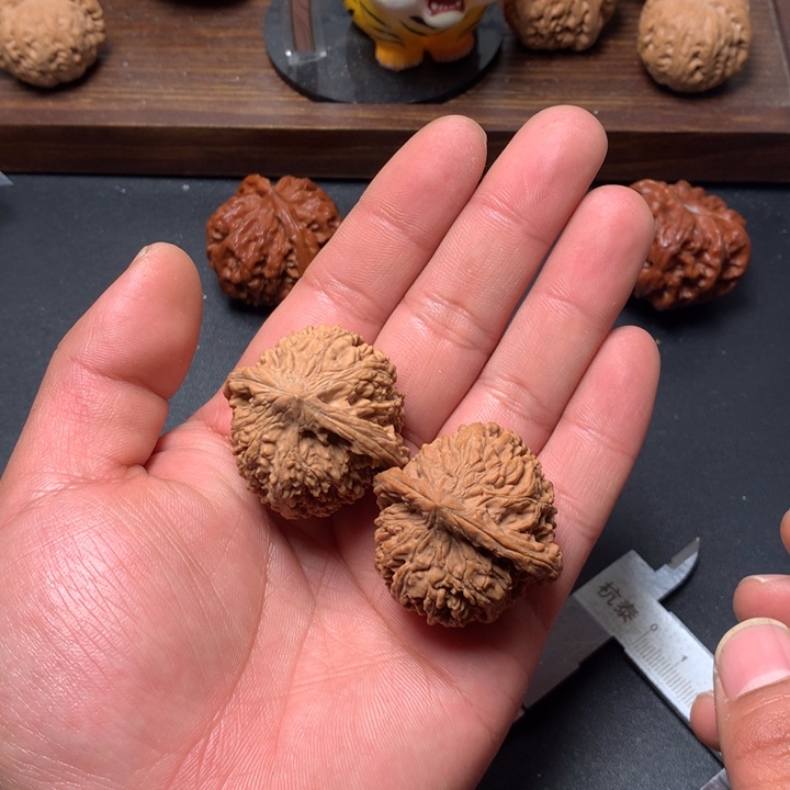 文玩核桃把件37满天星6