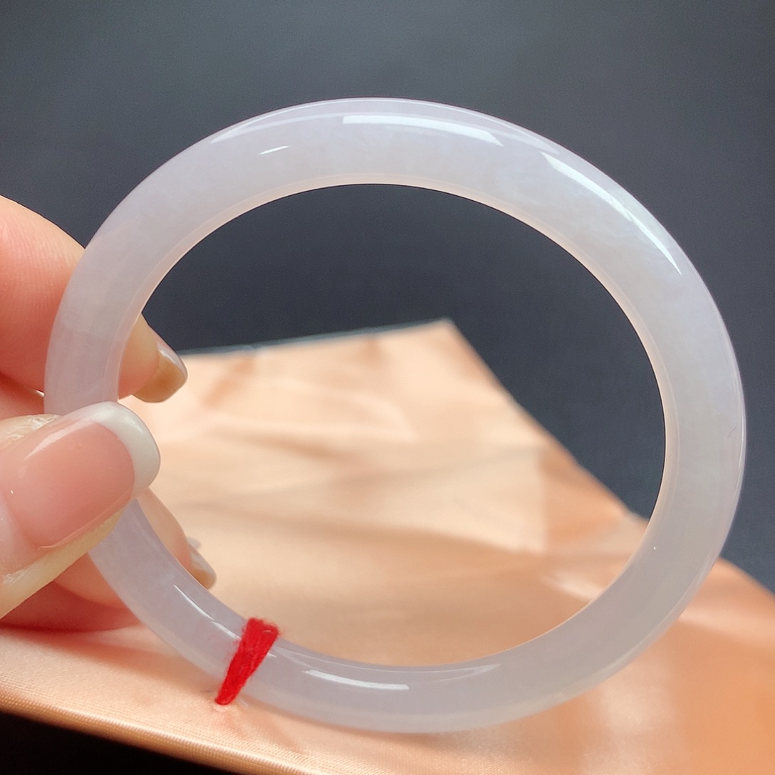 翡翠手镯（圆镯）未镶嵌88n n n n n n n n n