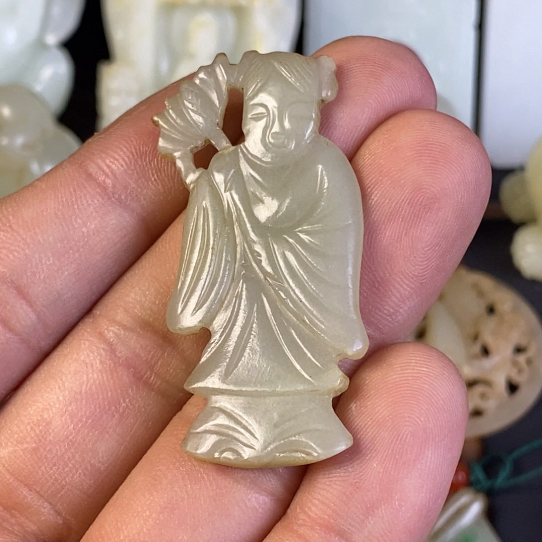 和田玉如图未镶嵌风**龙