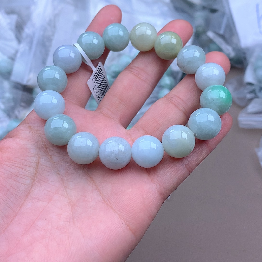 未镶嵌手串定制翡翠