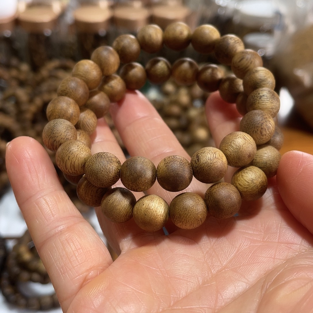 沉香手串10mm5克多样拍一