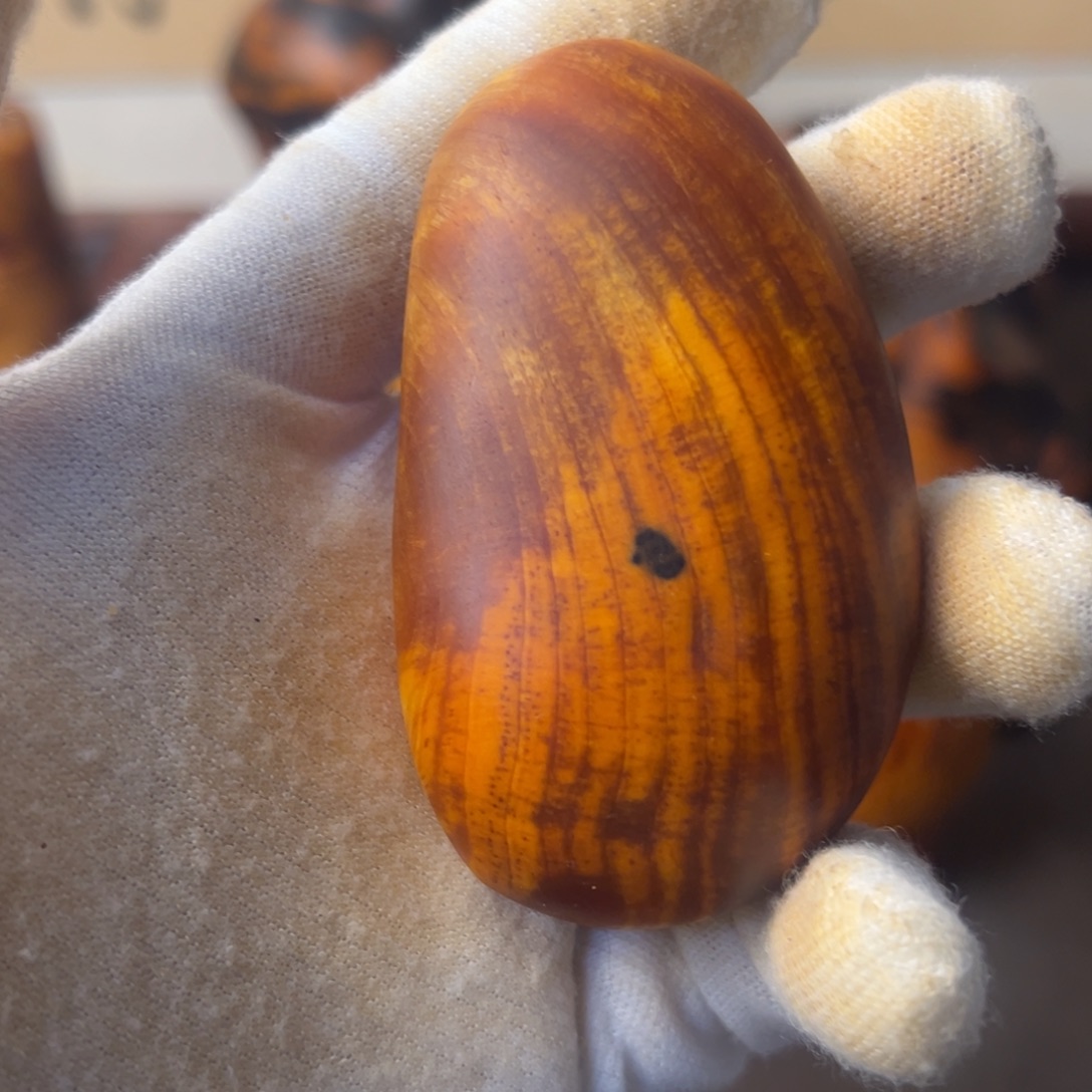 爱****琥珀木长白山琥珀木