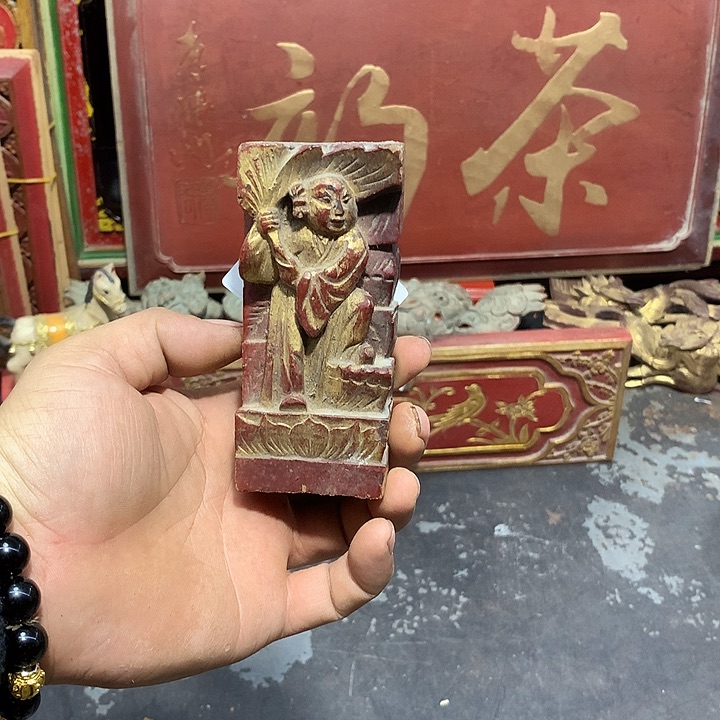 大叶紫檀（黑酸枝木类）大***头