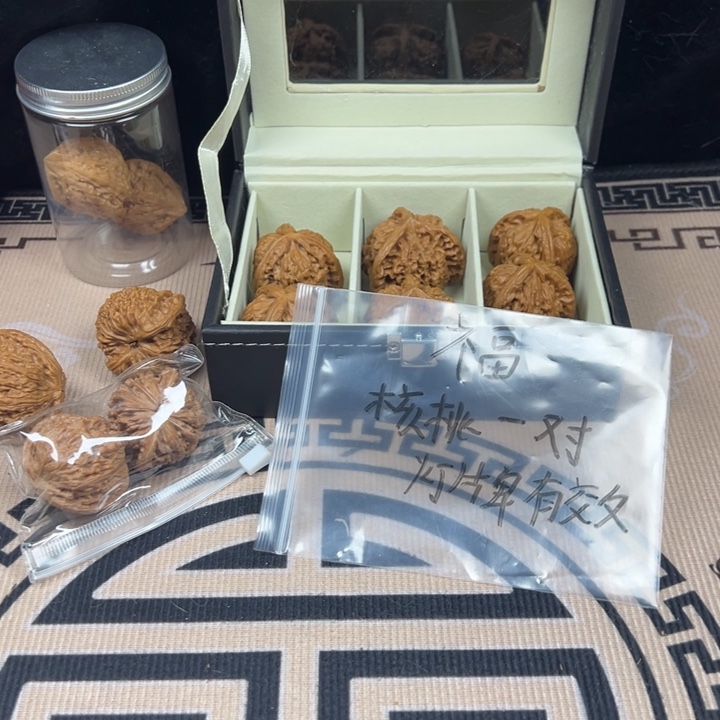 文玩核桃吊坠随机