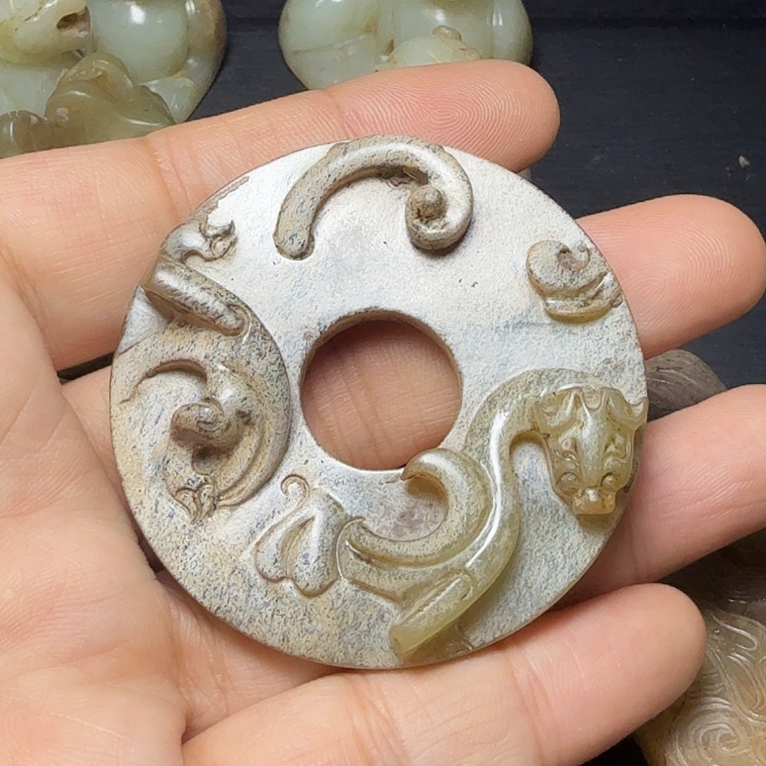 混***元和田玉（糖玉）未镶嵌挂件