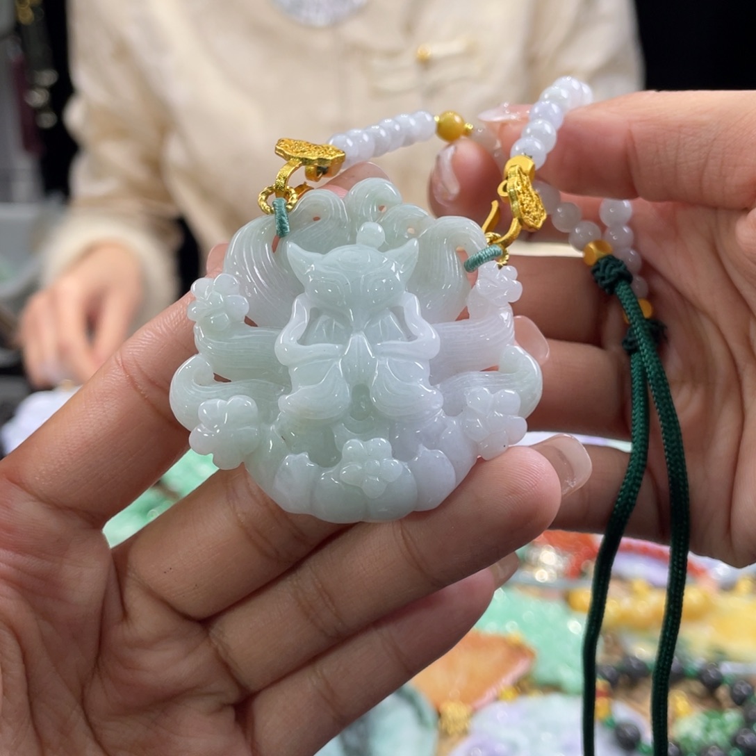 翡翠颈饰未镶嵌代编织