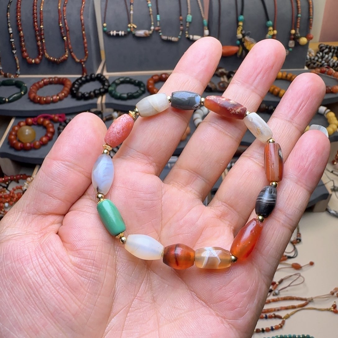 玛瑙/玉髓颈饰未镶嵌