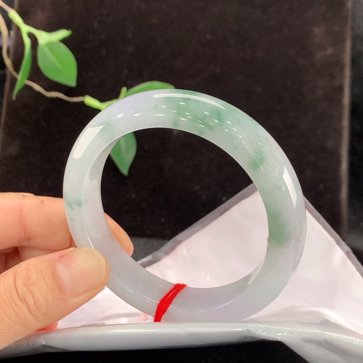 翡翠手镯未镶嵌111/0044