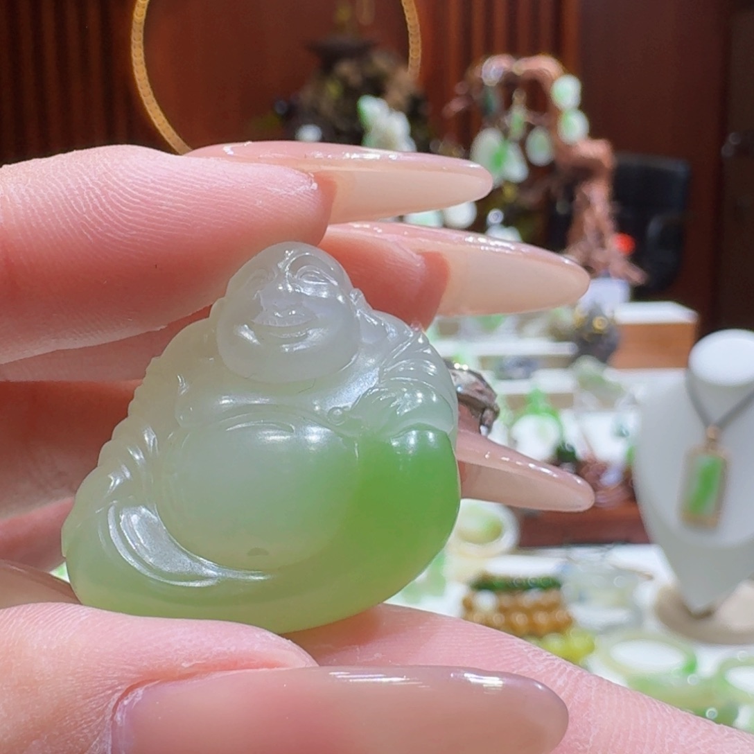 和田玉未镶嵌翠青逍遥佛