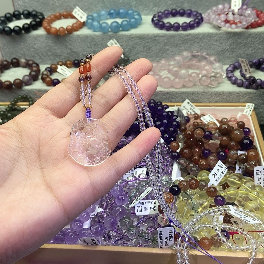 水晶手链未镶嵌陈*砰水晶项链