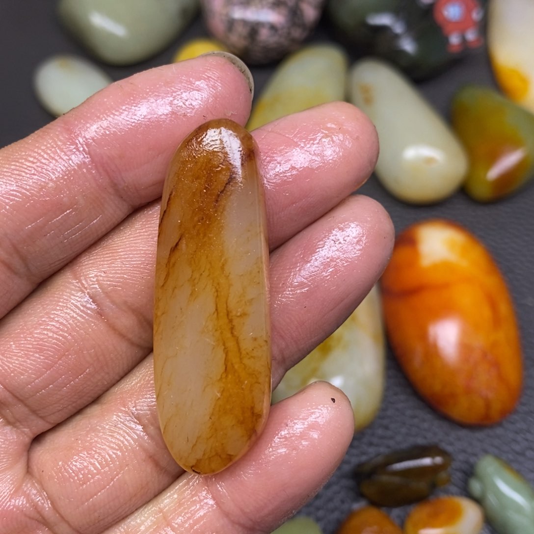 和田玉挂件未镶嵌岁***✔