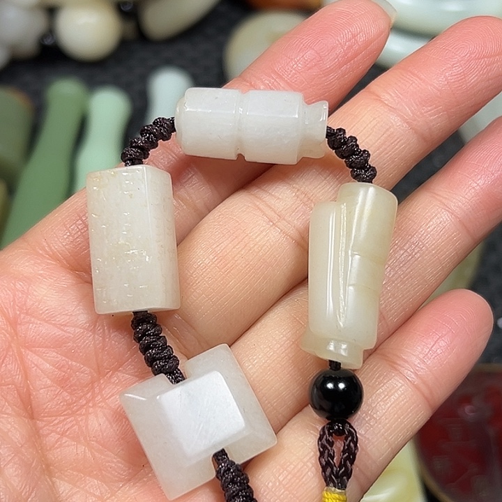 白玉菩提吊坠精选商品一物一图
