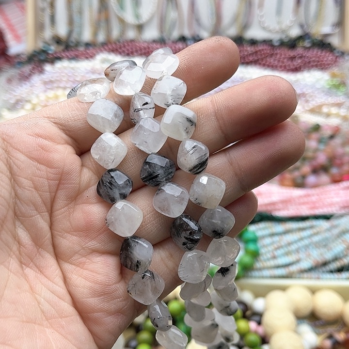 玛瑙/玉髓珠宝半成品未镶嵌一条10mm左右黑发晶对角方片珠