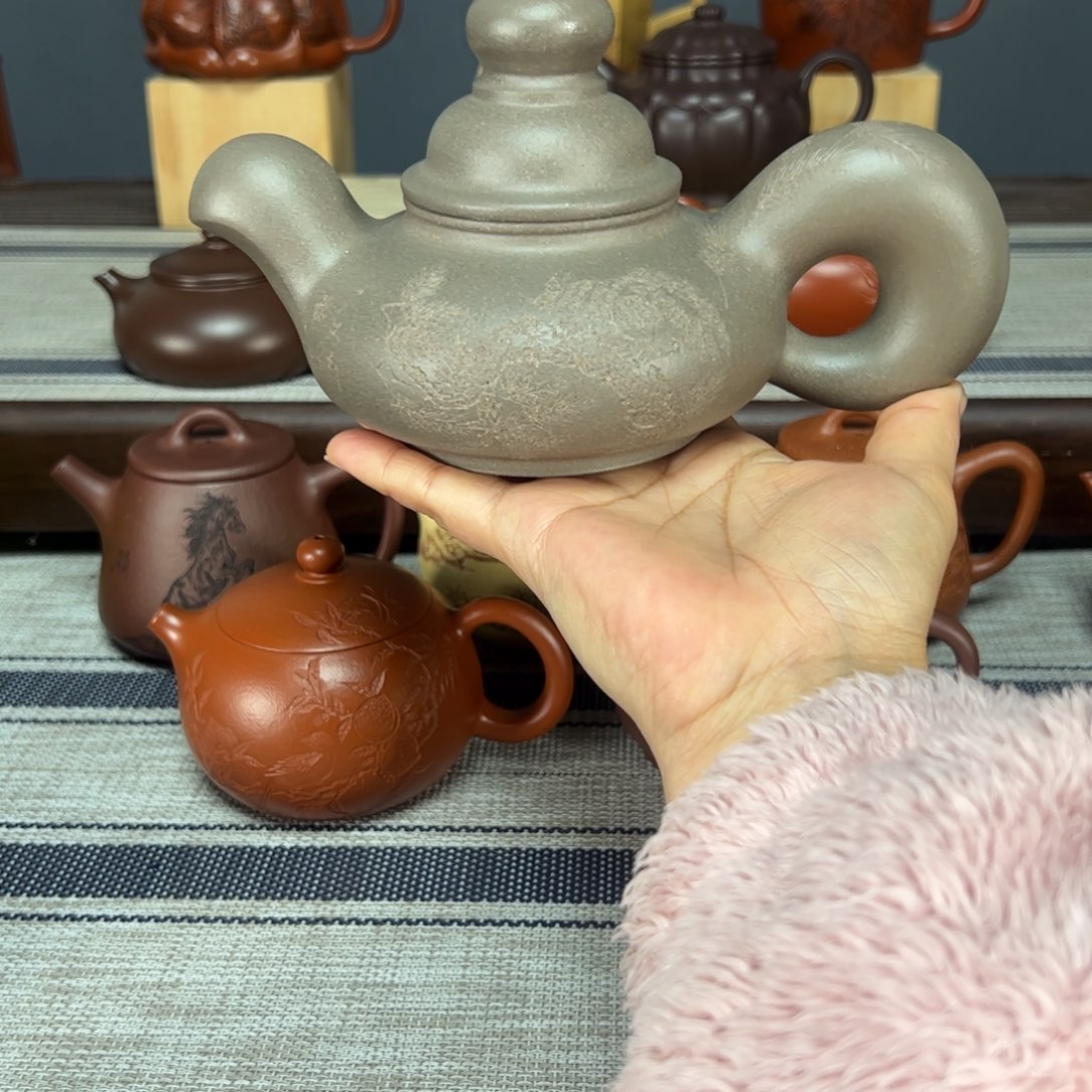 茶壶紫砂古****理道洪松鼠