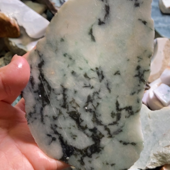 翡翠颈饰未镶嵌天然翡翠