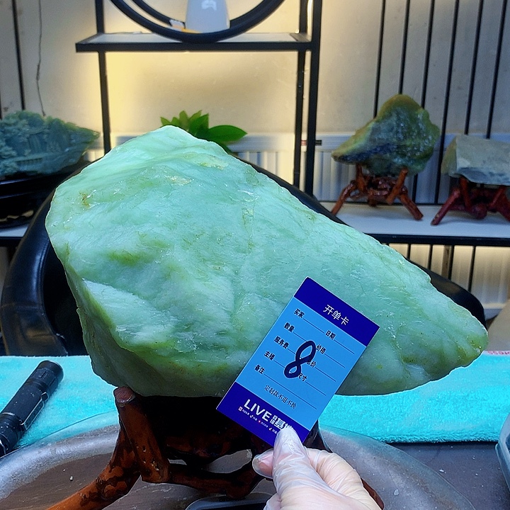 蛇纹石玉未镶嵌原石