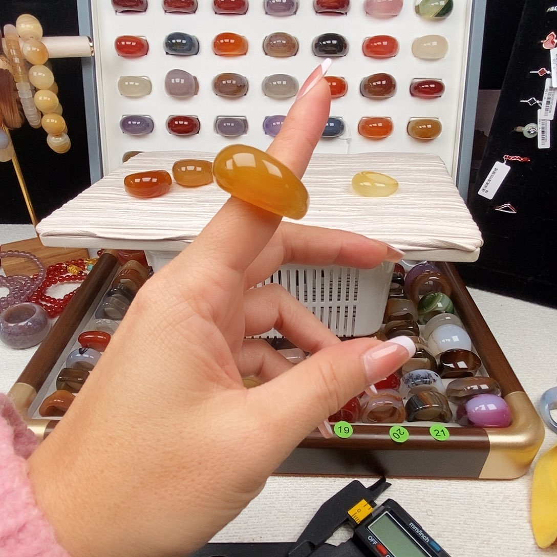 小***奈玛瑙/玉髓合金戒指