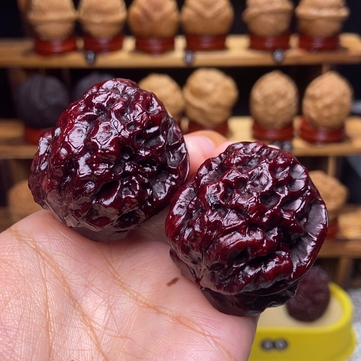 文玩核桃吊坠龙甲彩20