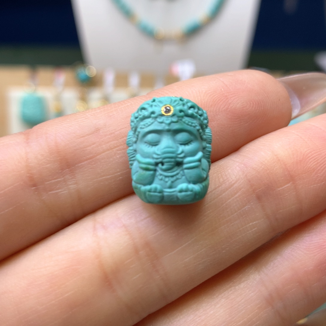 绿松石吊坠未镶嵌