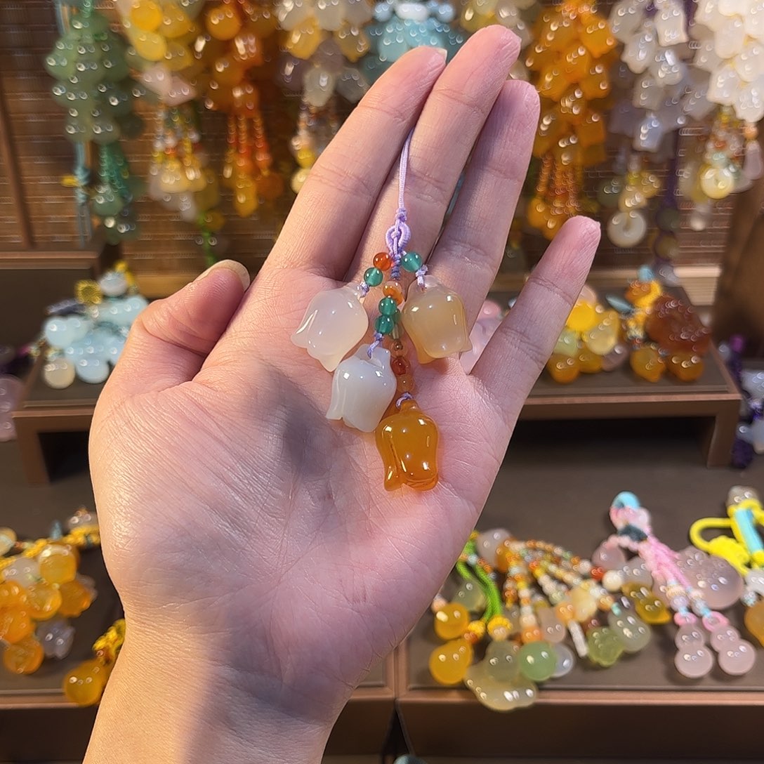 阳***光玛瑙/玉髓未镶嵌车挂福利款手机链