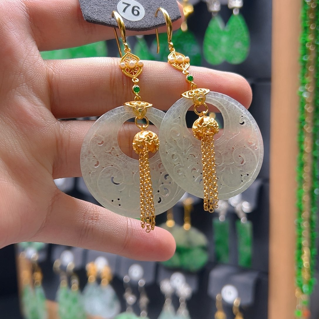 未镶嵌翡翠耳饰翡翠