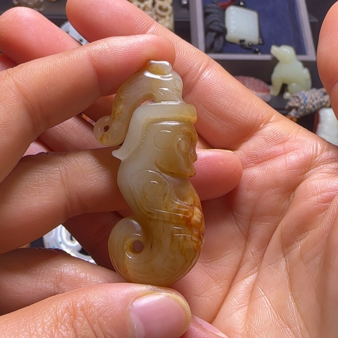 和田玉颈饰未镶嵌