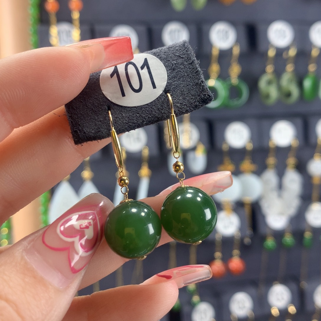 和田玉耳饰18K金镶嵌