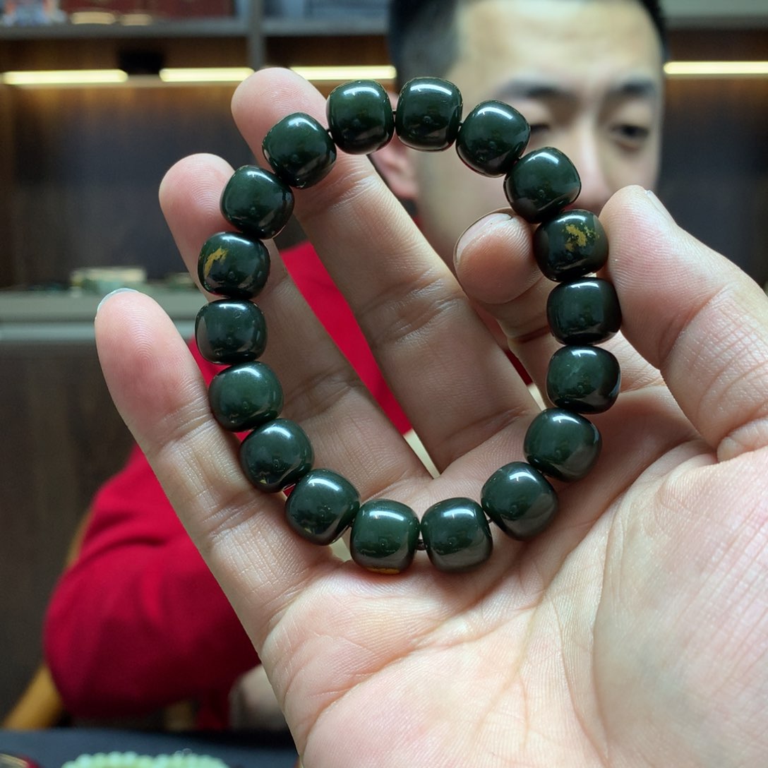 岫岩河磨玉（透闪石质玉）手链未镶嵌恰*