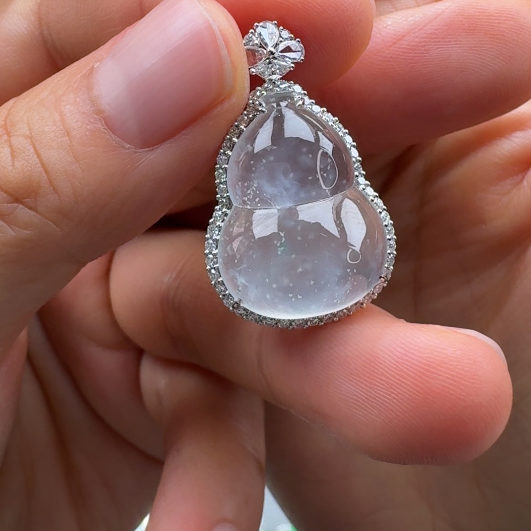 翡翠18K金镶嵌吊坠(赠链)玻璃种莫西沙葫芦吊坠