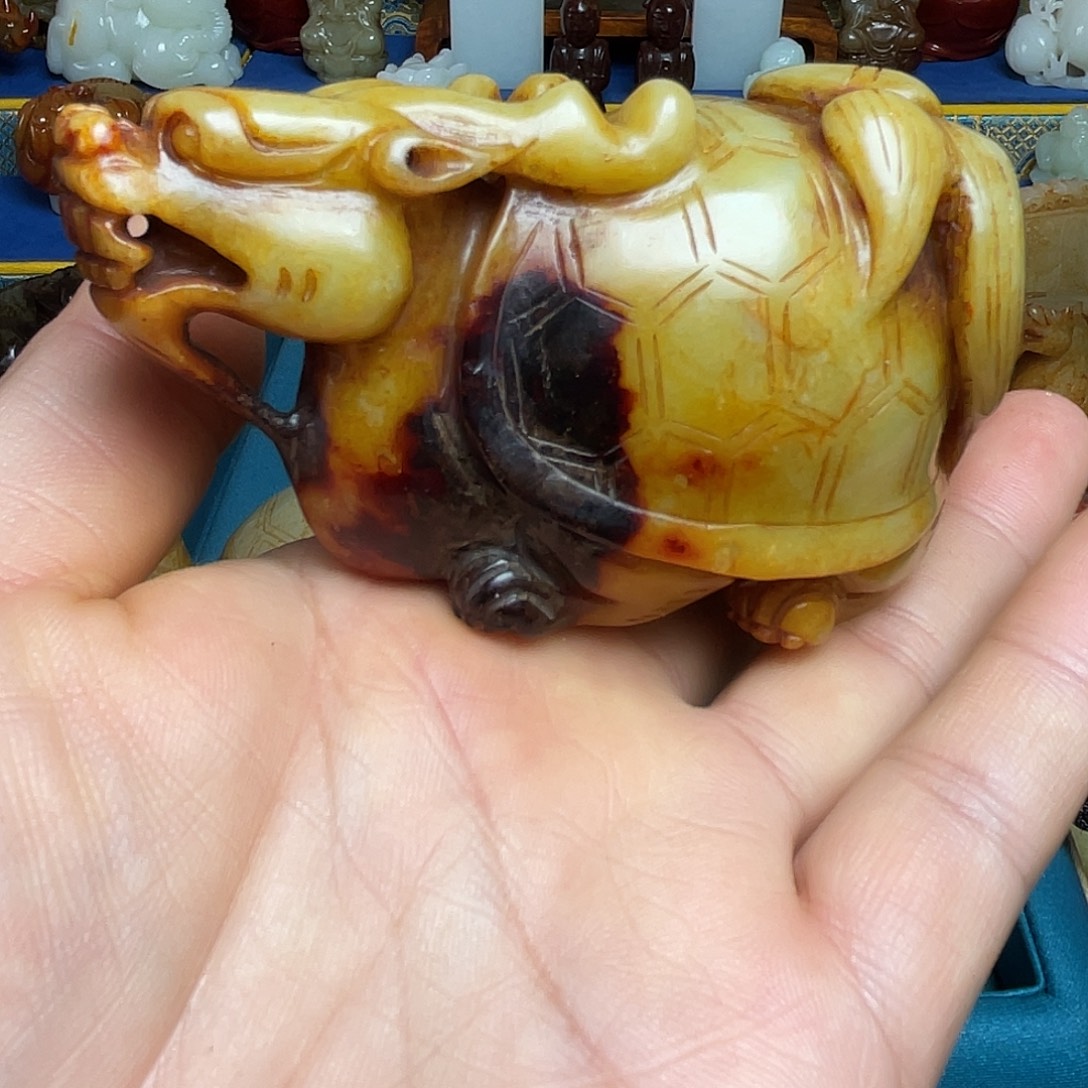 用***8和田玉未镶嵌挂件