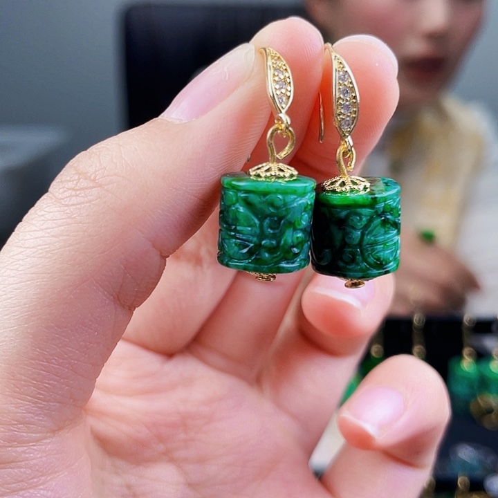 翡翠耳饰未镶嵌饰品