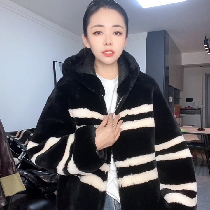 绵羊皮美丽奴皮毛一体M120斤两面穿